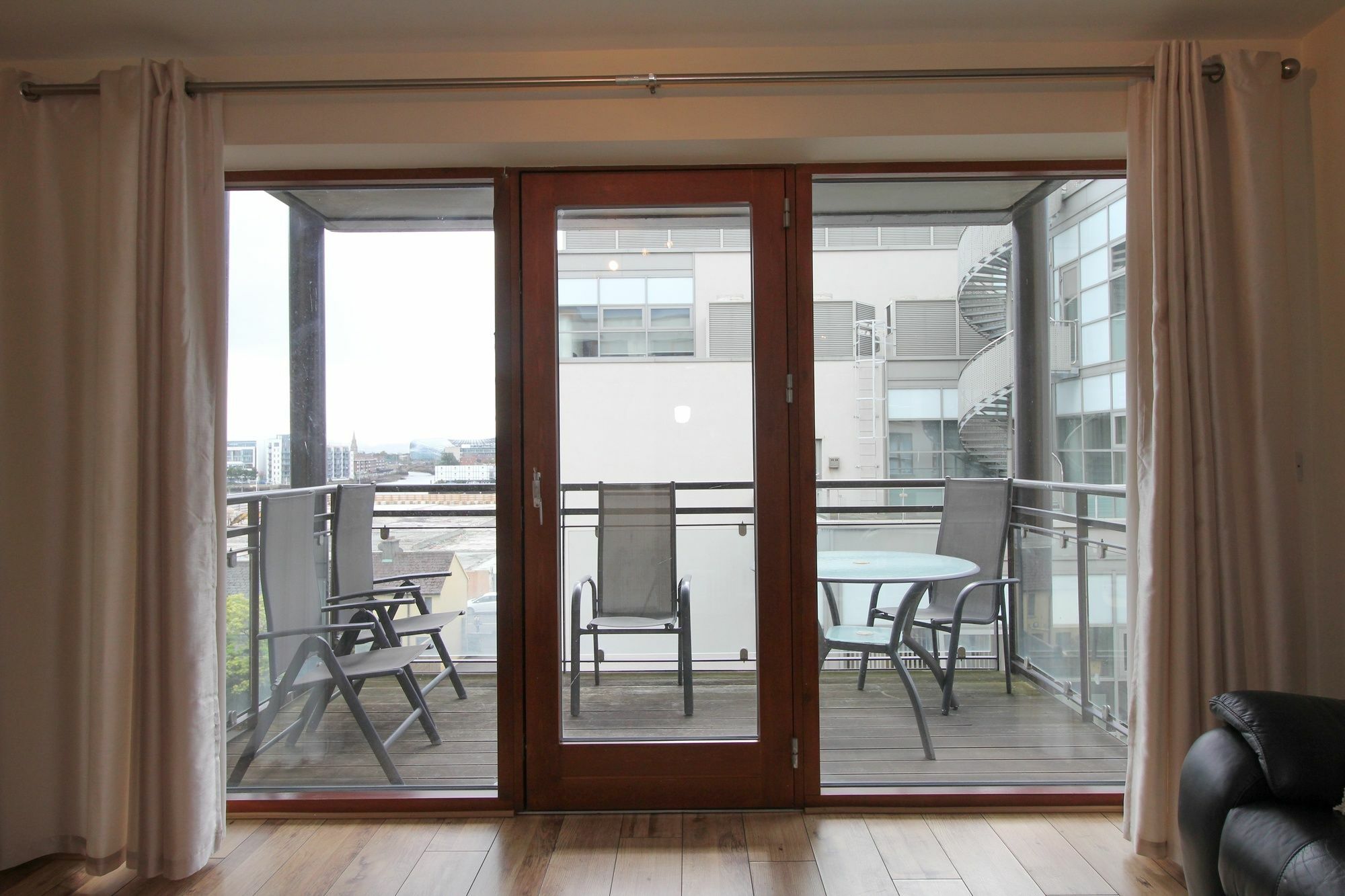 Point Village Modern Apartment Dublin Bagian luar foto